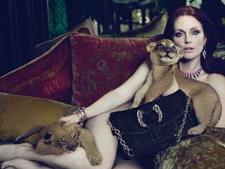 Julianne Moore v kampani