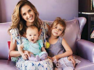 Jessica Alba s dcérami