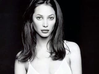 Christy Turlington pre Calvina