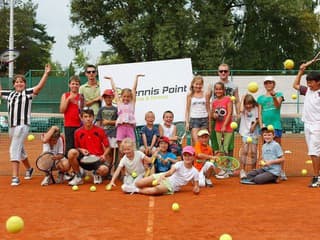 Junior tenis capm je