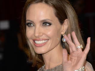 Angelina Jolie bola označená
