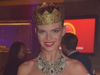 Charizmatická Dominika Szijartóová sa