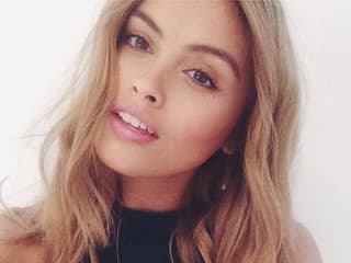16-ročná Sarah Ellen je