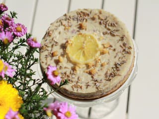 Levanduľová raw torta