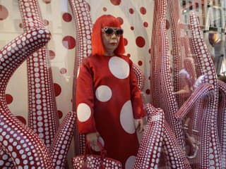 Yayoi Kusama má v