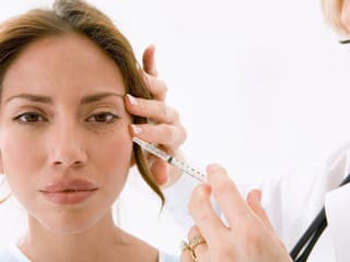 Botox vám pomôže vyhladiť
