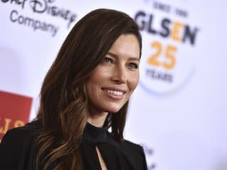 Jessica Biel vyzerá po