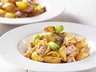Conchiglioni s restovaným lososom,