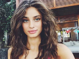 Supermodelka Vicotrias´s Secret Taylor