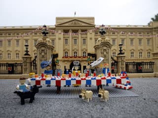 Ikonická stavebnica LEGO má