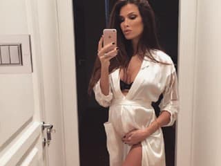 Sexi tehuľka pozná svoje