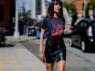 LEATHER MINI: Kožená sukňa