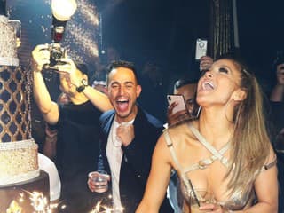 Speváčka Jennifer Lopez oslávila