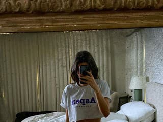 Známa modelka je na