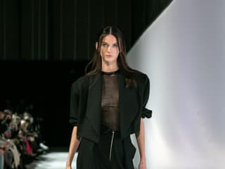 Fashion LIVE! 2021 Petra