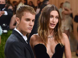 Justin Bieber sa netají