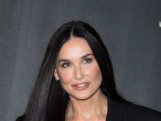 Demi Moore aj tesne