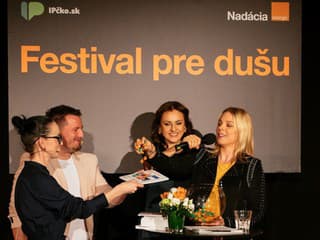 Veronika Cifrová Ostrihoňová pokrstila