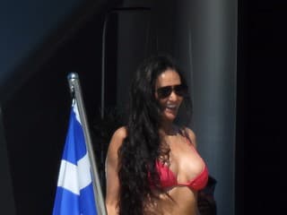Demi Moore sa aj