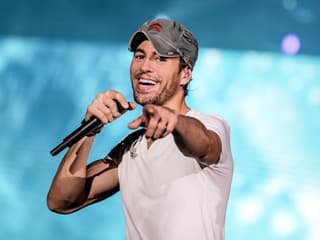 Legendárny Enrique Iglesias je