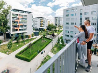 Dvor v ružinovskom komplexe