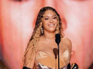 Móda z Grammy 2023: