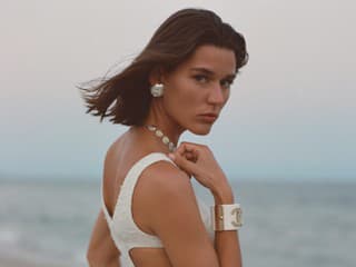 CHANEL COCO BEACH 2023