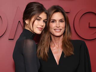  Cindy Crawford otvorene
