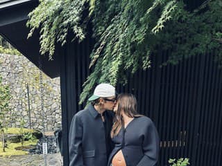 Hailey Bieber prežíva vlnu