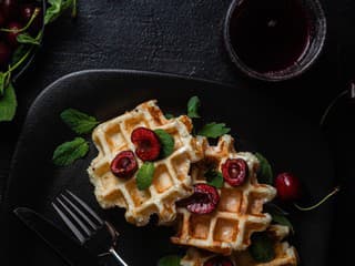Domáce wafle s čerešňami