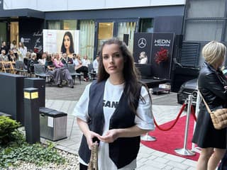 Laura Aziri je jednou