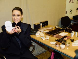 Backstage Laura Mercier: Dramatický