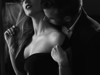 B&w picture of affectionate