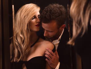 Photo of man kissing