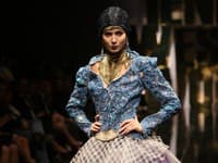 Retrospektívna prehliadka rebelky Vivienne Westwood vyrazila prítomným hosťom dych. 