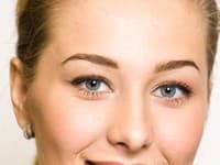 Jemný make-up je vhodný na každodenné líčenie.
