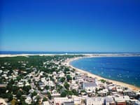 Cape Code je to dlhý úzky výbežok pevniny do Atlantického oceána. Jednou z najčarovnejších častí je mestečko Provincetown, ktoré sa nachádza na jeho konci.