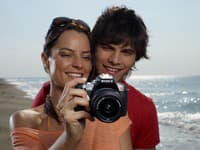 Sony DSLR-A380. Jeho váha a veľkosť umožňuje, aby bol kdekoľvek s vami. 