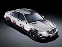 Koncept Mercedes ESF 2009 je plný bezpečnostných prvkov.