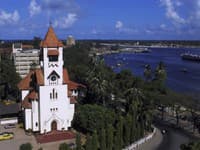 Bývalé hlavné mesto Dar es Salaam v Tanzánii.