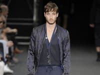 Kolekcia na jar/leto 2010 značky Louis Vuitton.