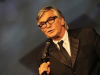 Jiří Bartoška, prezident Filmového festivalu, počas otváracieho ceremoniálu.