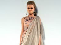 Kolekcia od Karla Lagerfelda Haute Couture Chanel.
