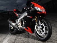 Aprilia RSV4 Factory.