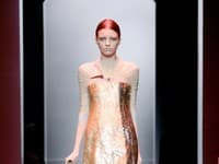 Futuristická kolekcia módneho domu Balenciaga na túto letnú sezónu.