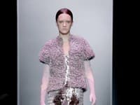 Futuristická kolekcia módneho domu Balenciaga na túto letnú sezónu.
