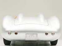 Replika legendy Ason Martin DBR2 od Rizk Auto.