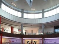 Nákupné centrum Dubai Mall v Dubaji.