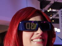 Okuliare na sledovanie 3D obrazu od Panasonicu.