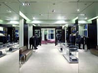 Luxusný butik Prada v Prahe.